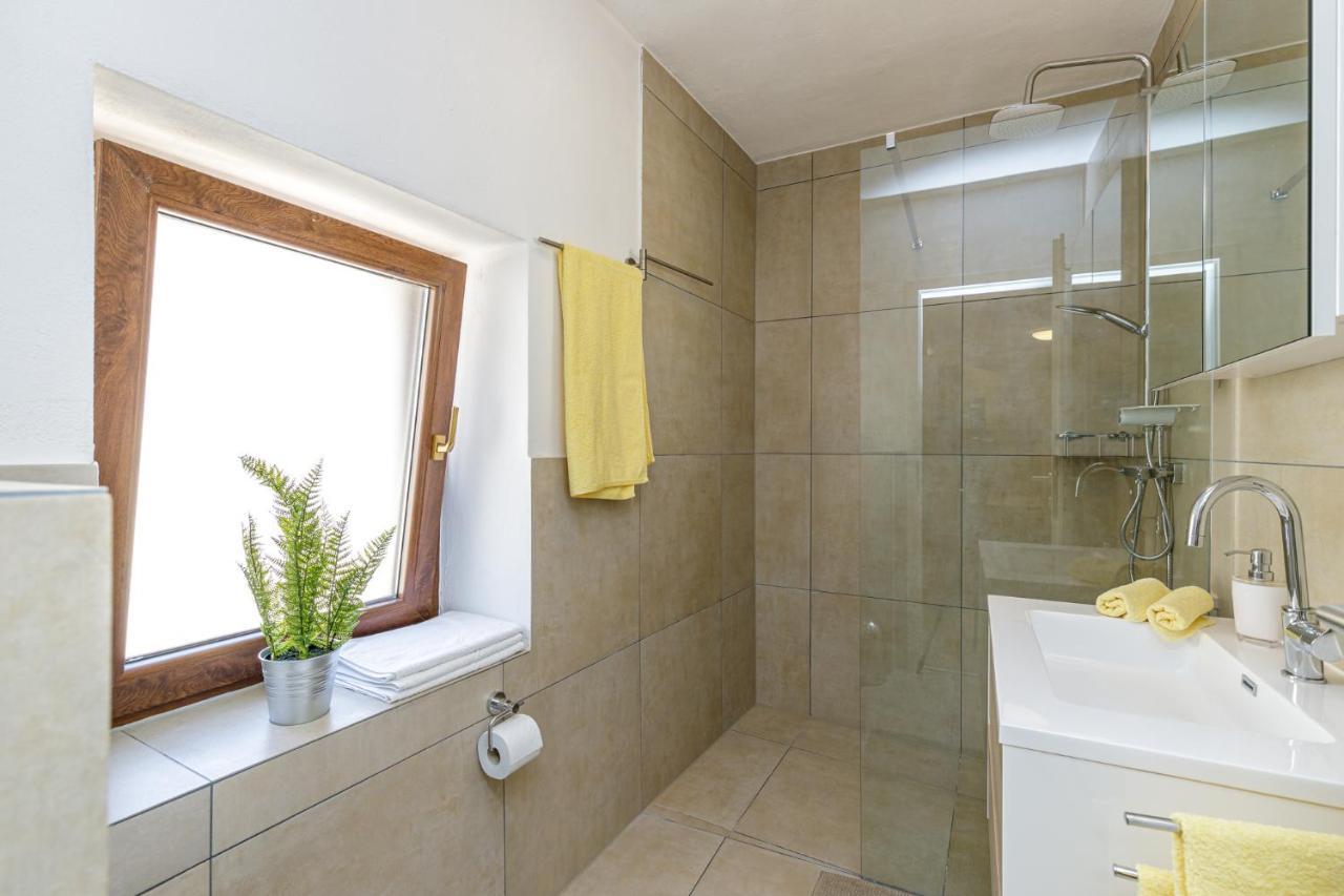 House Aves 2 Apartment Kastelir Luaran gambar