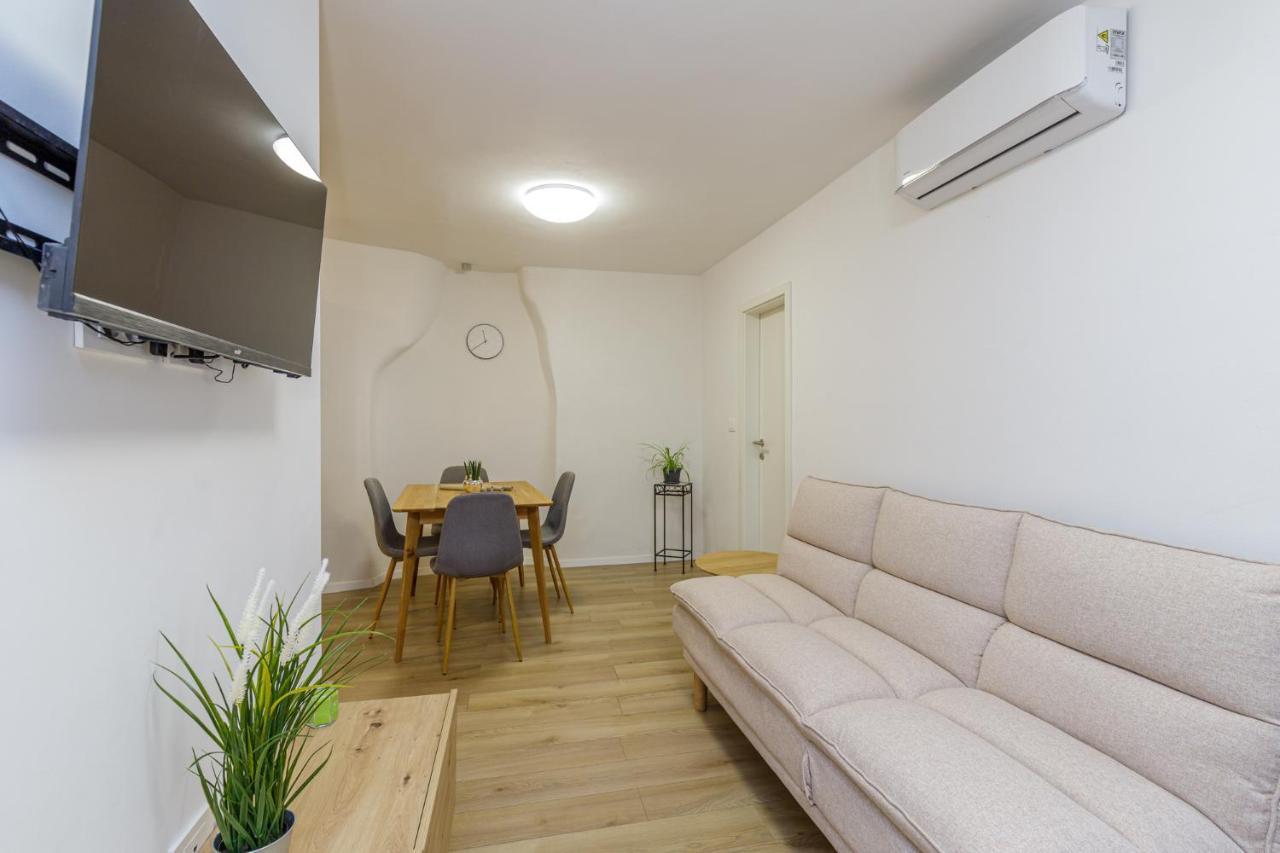 House Aves 2 Apartment Kastelir Luaran gambar